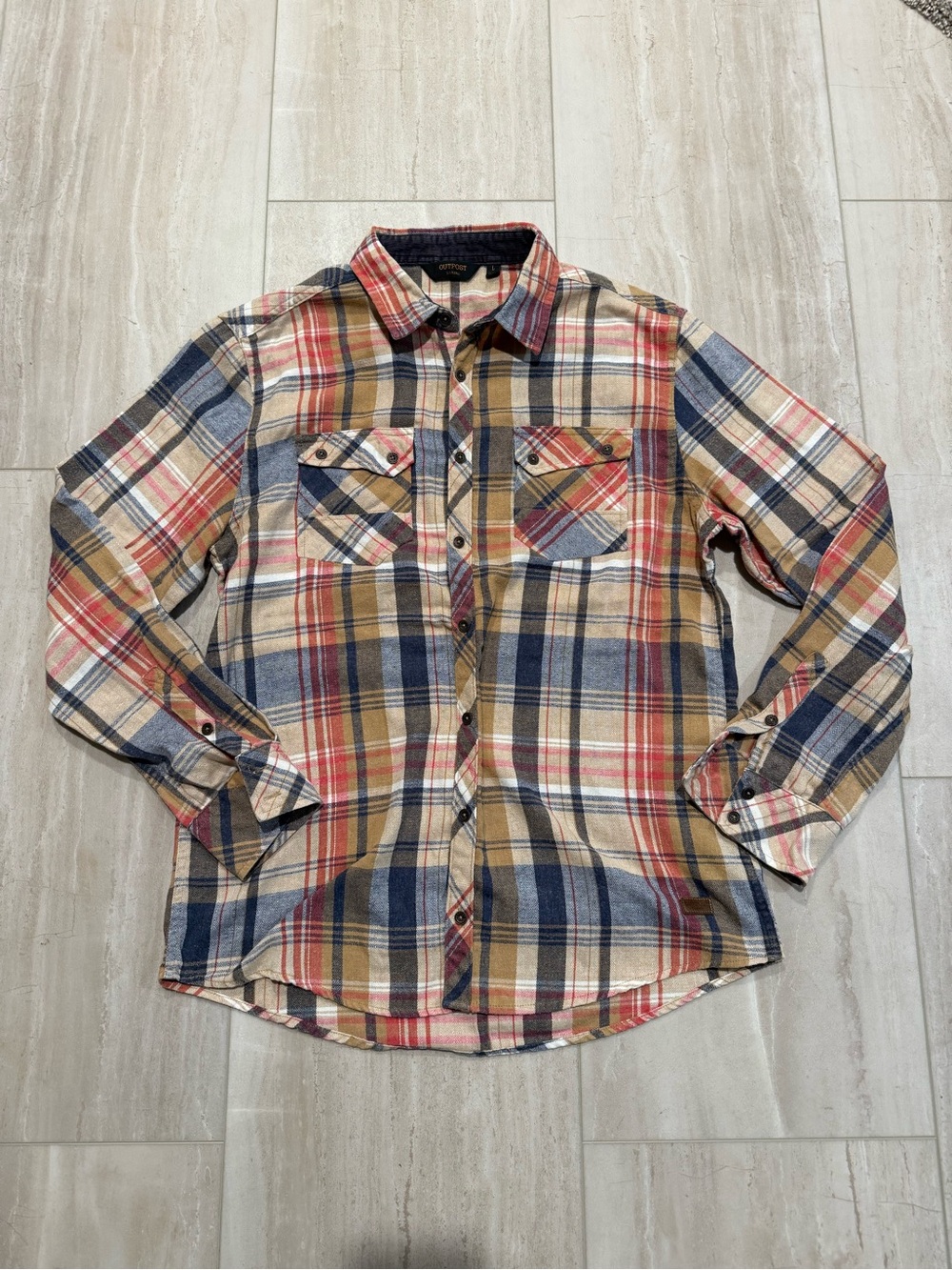 Casual Plaid Button-Down Shirt in Blue, Red & Tan